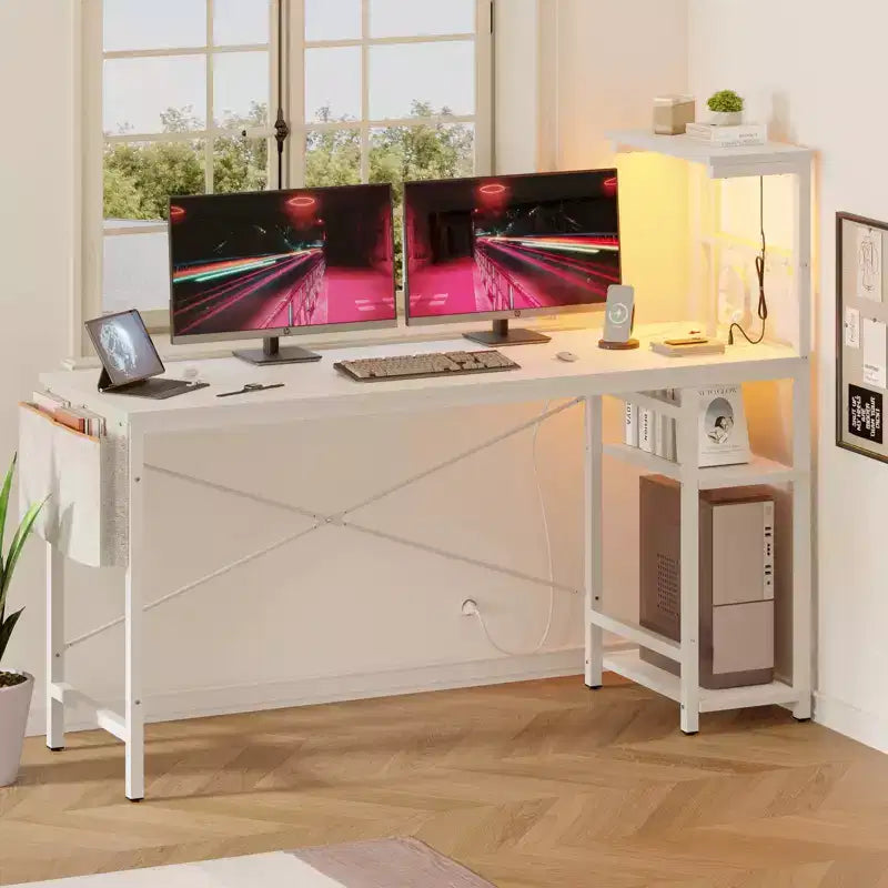 Bureau d'ordinateur de jeu réversible avec prise de courant, bureau LED avec étagères à 4 niveaux