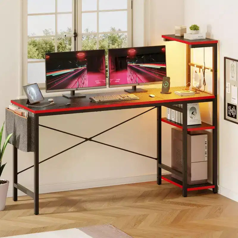 Bureau d'ordinateur de jeu réversible avec prise de courant, bureau LED avec étagères à 4 niveaux