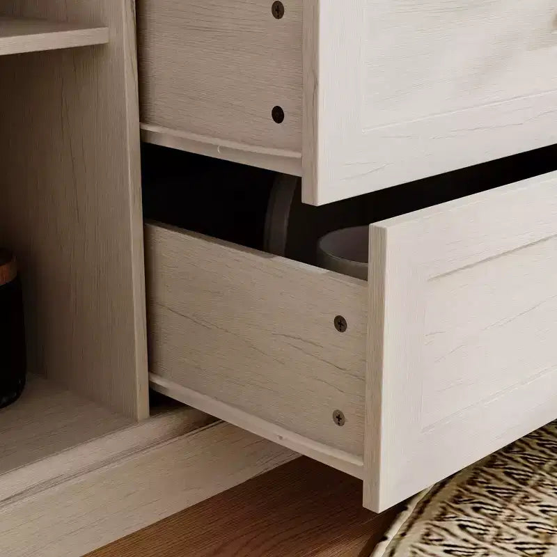 Commode horizontale grise classique : des espaces de rangement abondants pour une ambiance intérieure élégante