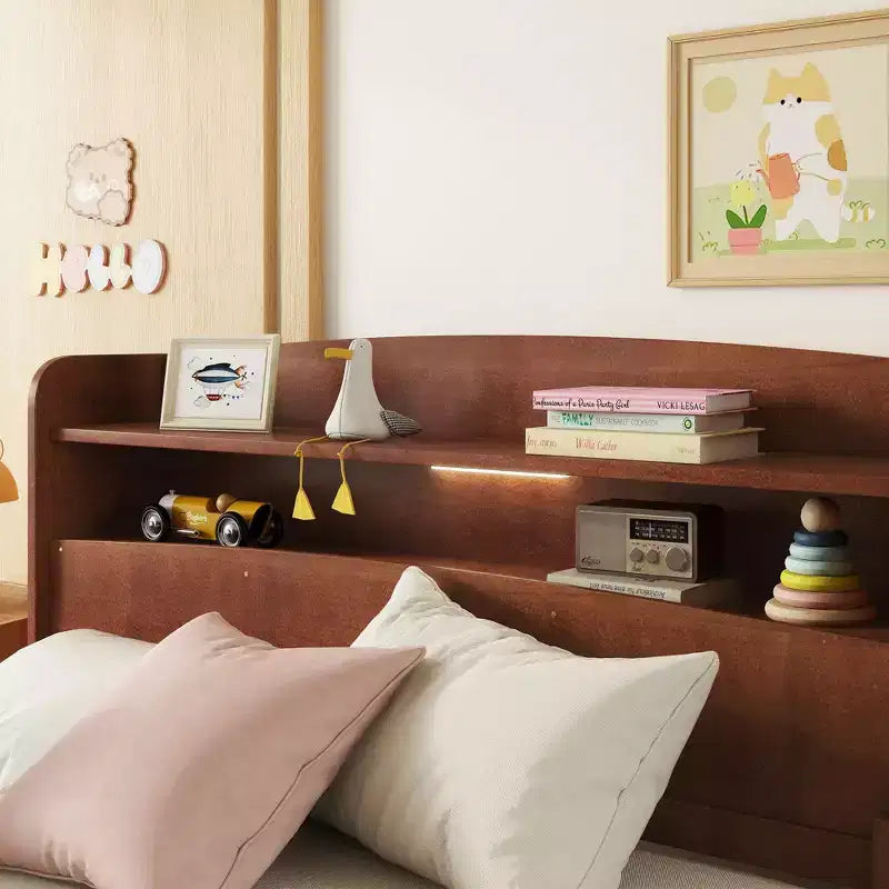 Lit plateforme jumeau/double avec tête de lit bibliothèque, cadre de lit jumeau en bois avec garde-corps et lumière LED pour chambre à coucher