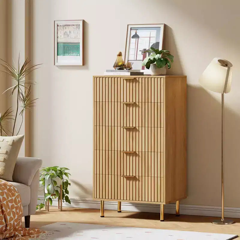 Commode à 5 tiroirs, commode moderne avec tiroirs profonds et plateau large, commode de rangement en bois cannelé pour salon, couloir